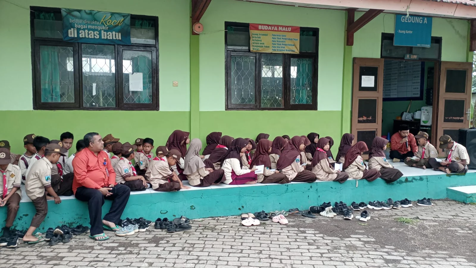 Pembacaan Surat yasin dan Shalawat Nariyah