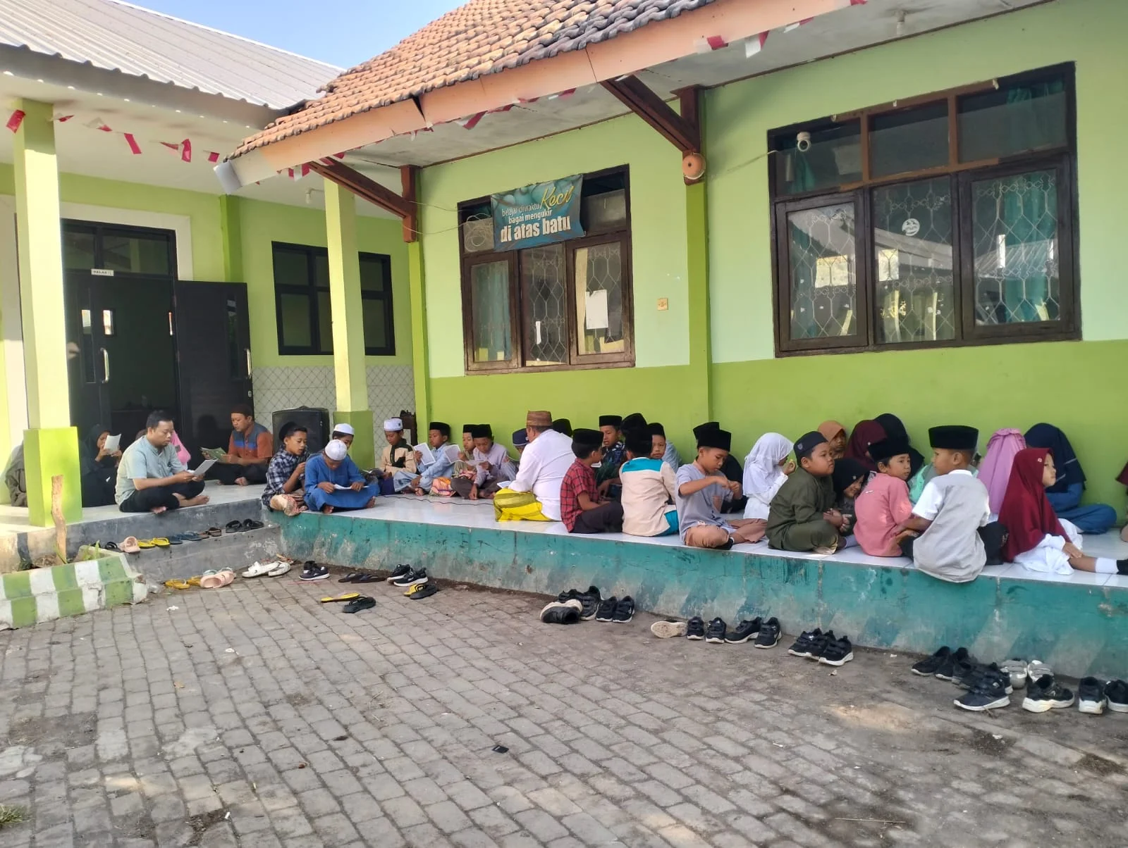 Khotmil Qur'an dalam Dangka Hari Santri